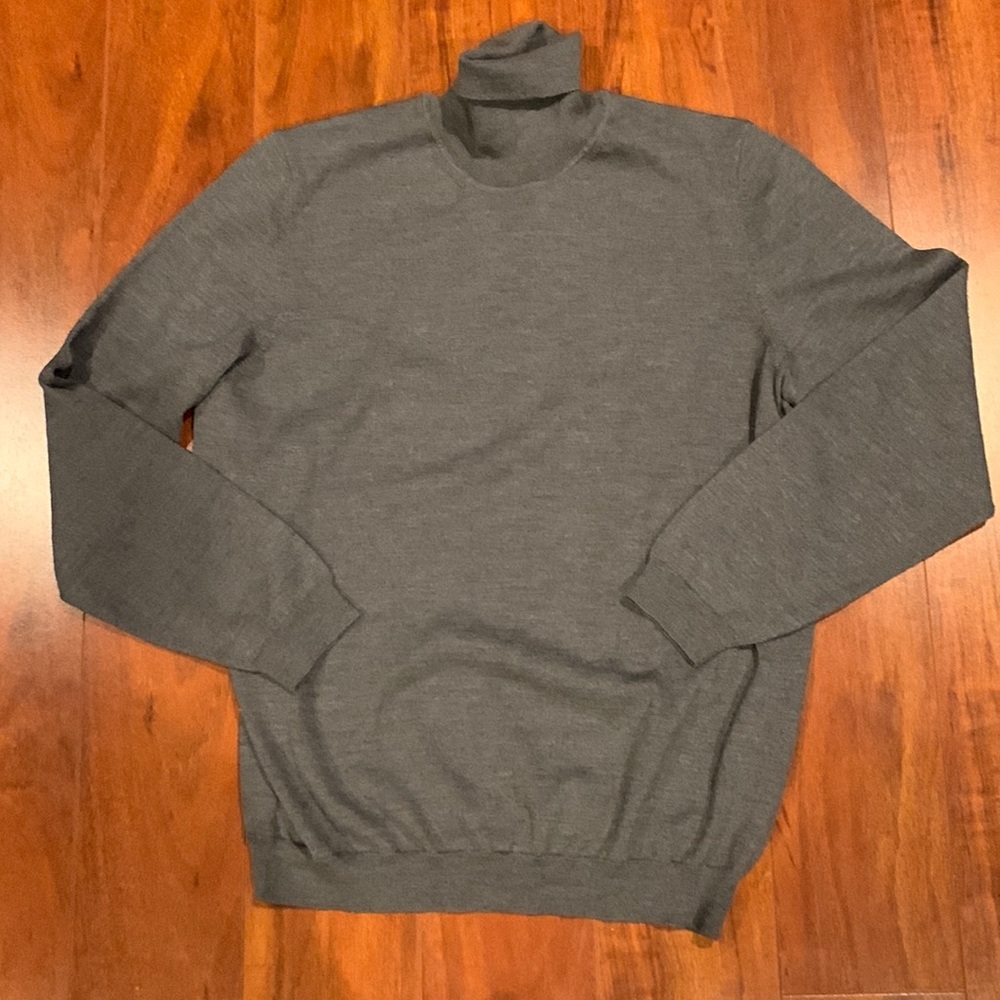Hugo Boss turtle neck